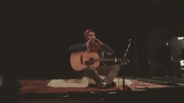 Soundcheck with Donovan's guitar at the Neptune Theatre, Seattle, 2017